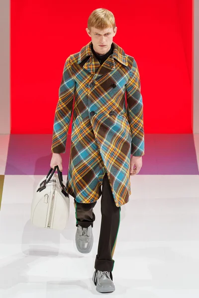 Look 36